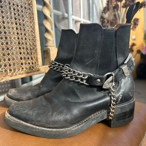 90’s Vintage Harley-Davidson Women’s Biker Boots with Custom Chain